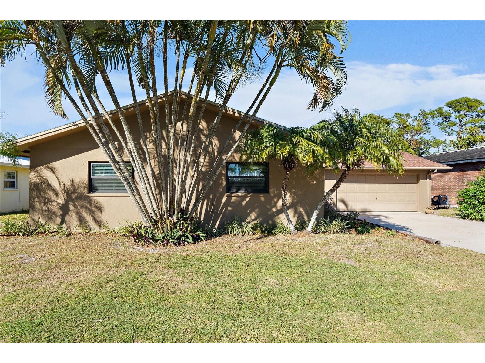 1893 Rita Street Sarasota FL 34231 A4678772 image4