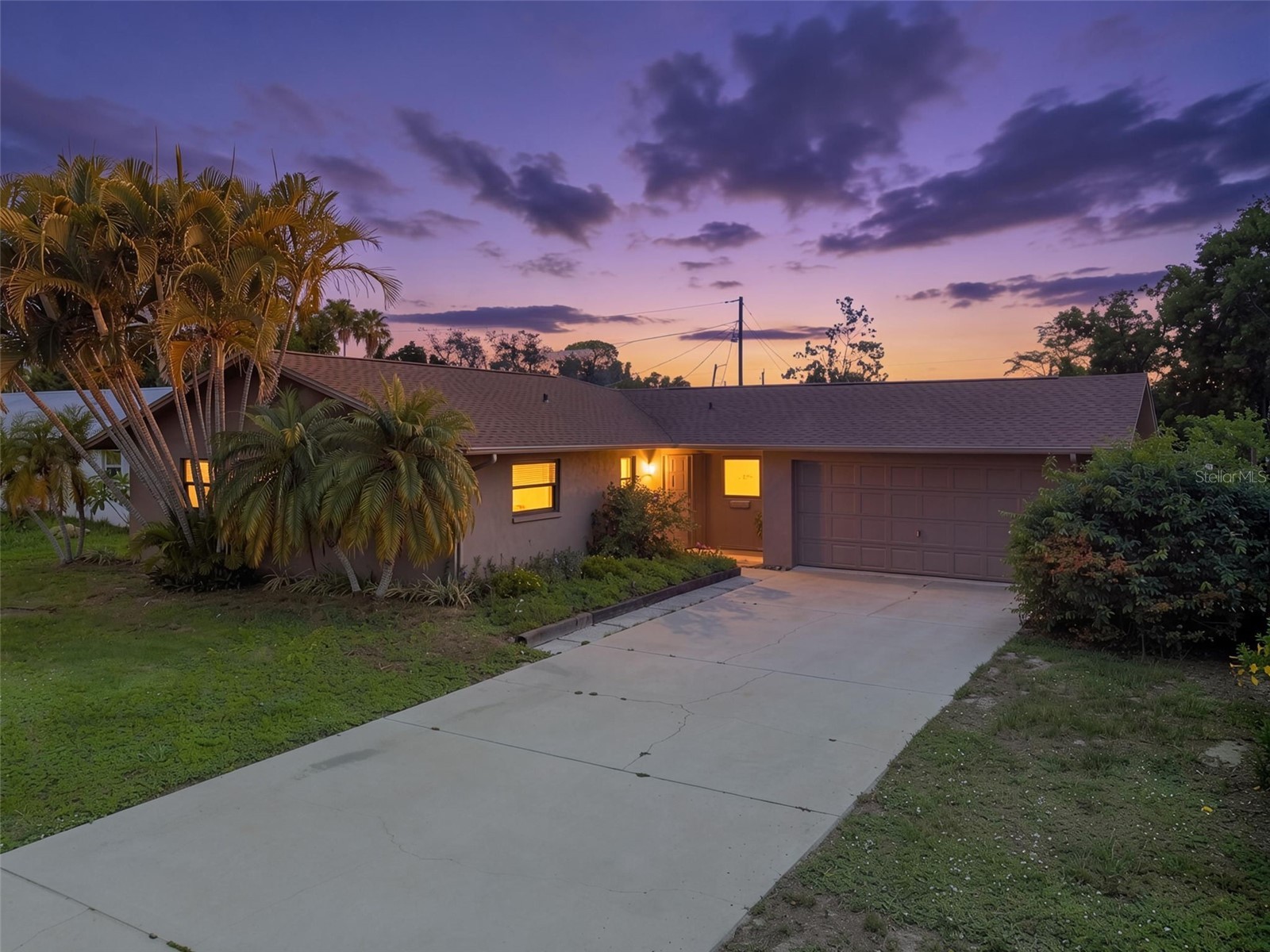 1893 Rita Street Sarasota FL 34231 A4698549 image1