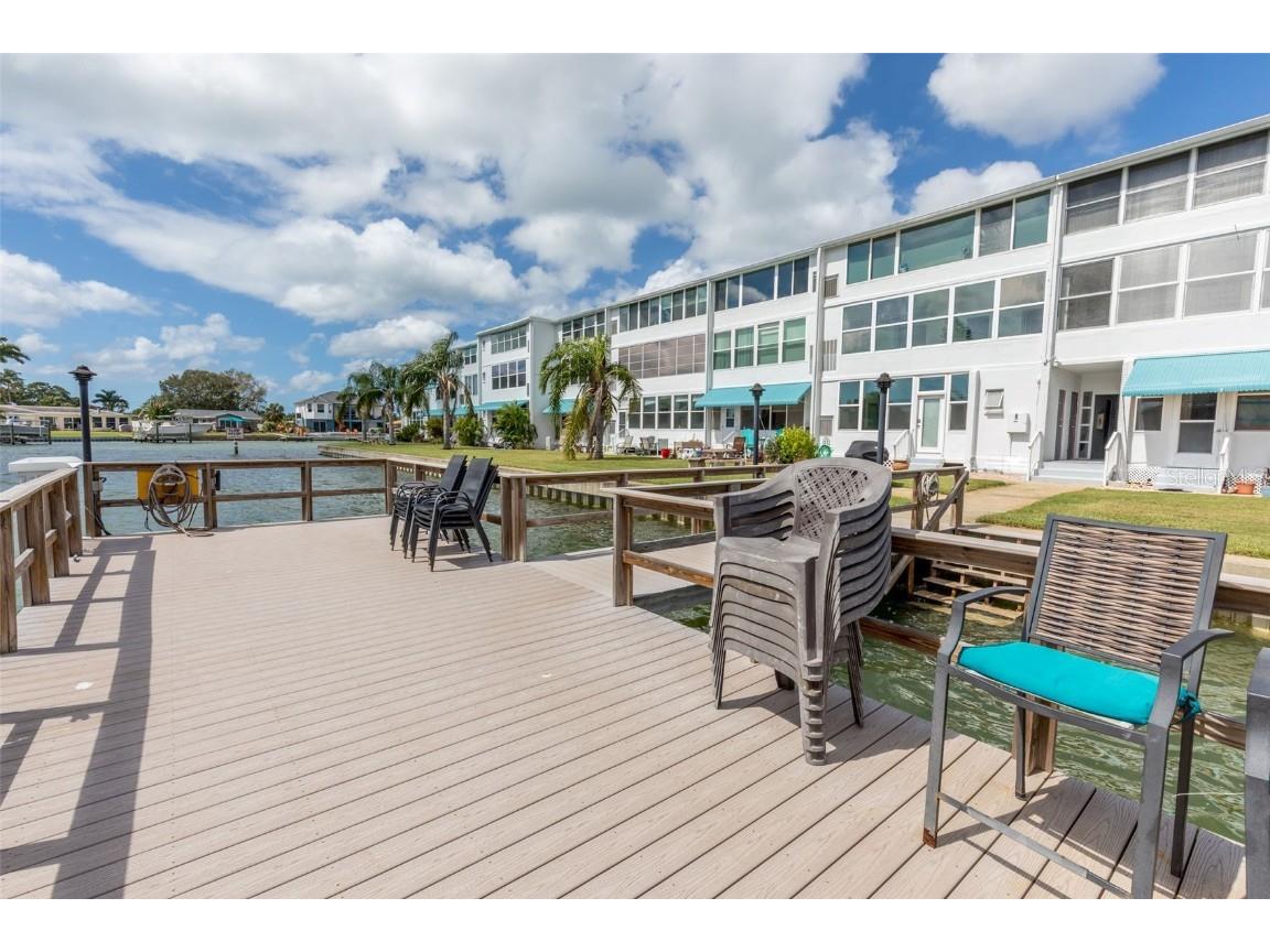 1893 Shore Drive S #203 South Pasadena FL 33707 TB8436432 image30