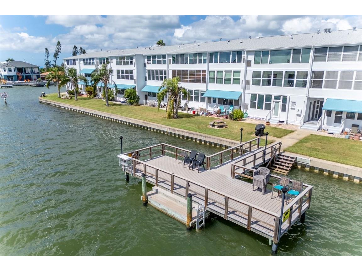 1893 Shore Drive S #203 South Pasadena FL 33707 TB8436432 image35