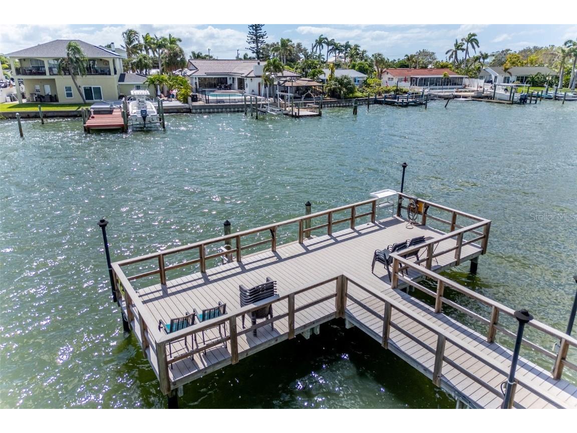 1893 Shore Drive S #203 South Pasadena FL 33707 TB8436432 image36