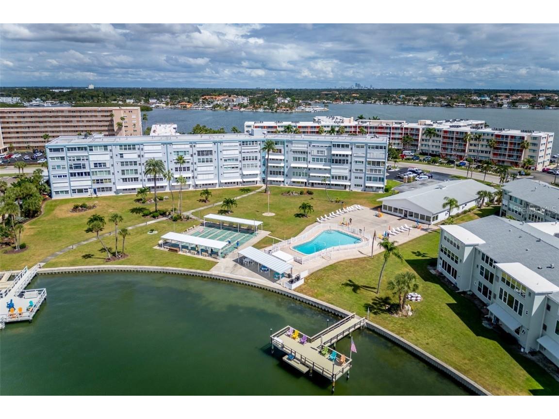 1893 Shore Drive S #203 South Pasadena FL 33707 TB8436432 image37