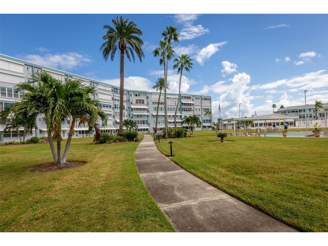 1893 Shore Drive S #203 South Pasadena FL 33707 TB8436432 image42