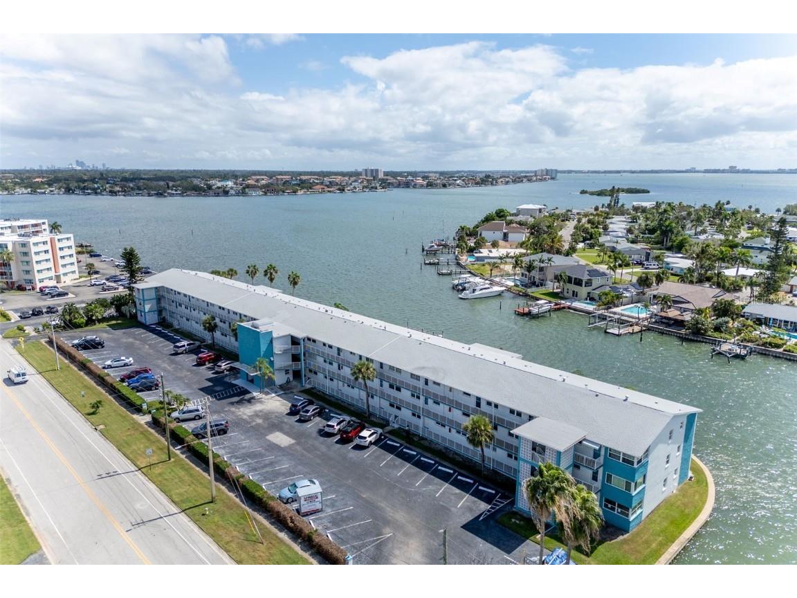 1893 Shore Drive S #203 South Pasadena FL 33707 TB8436432 image48