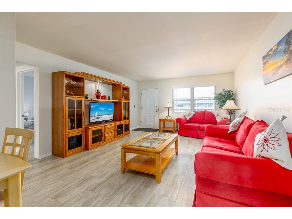 1893 Shore Drive S #203 South Pasadena FL 33707 TB8436432 image7