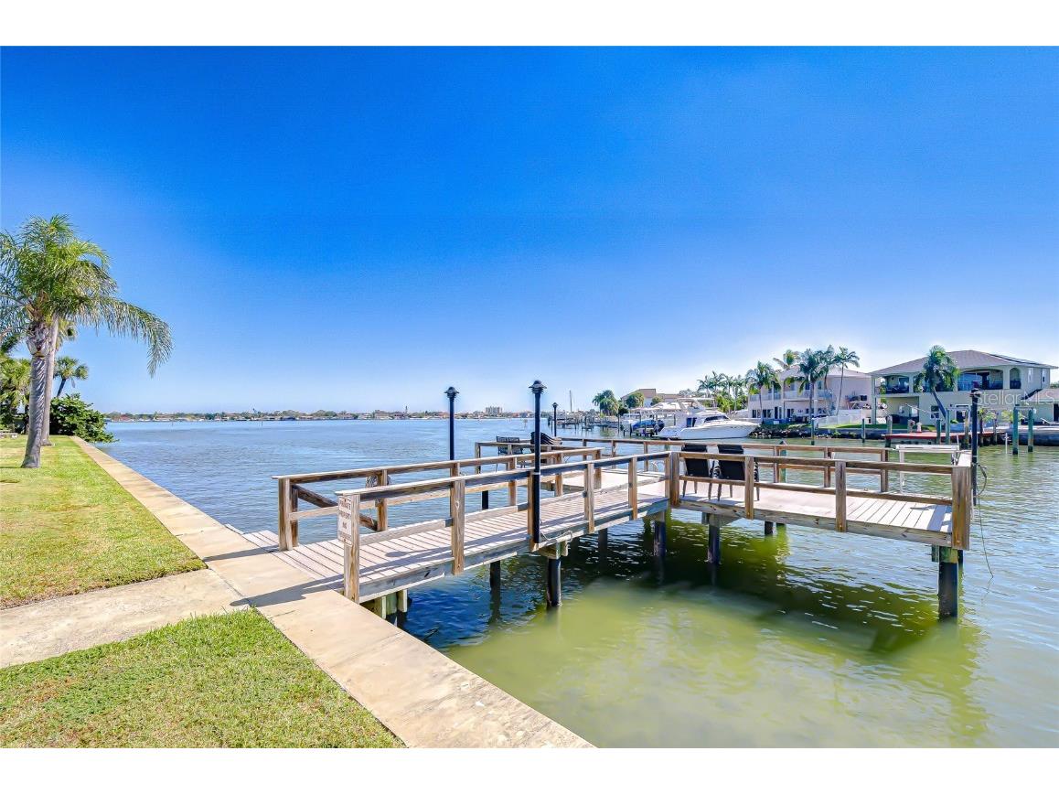 1893 Shore Drive S #206 South Pasadena FL 33707 - BOCA CIEGA U8255019 image34