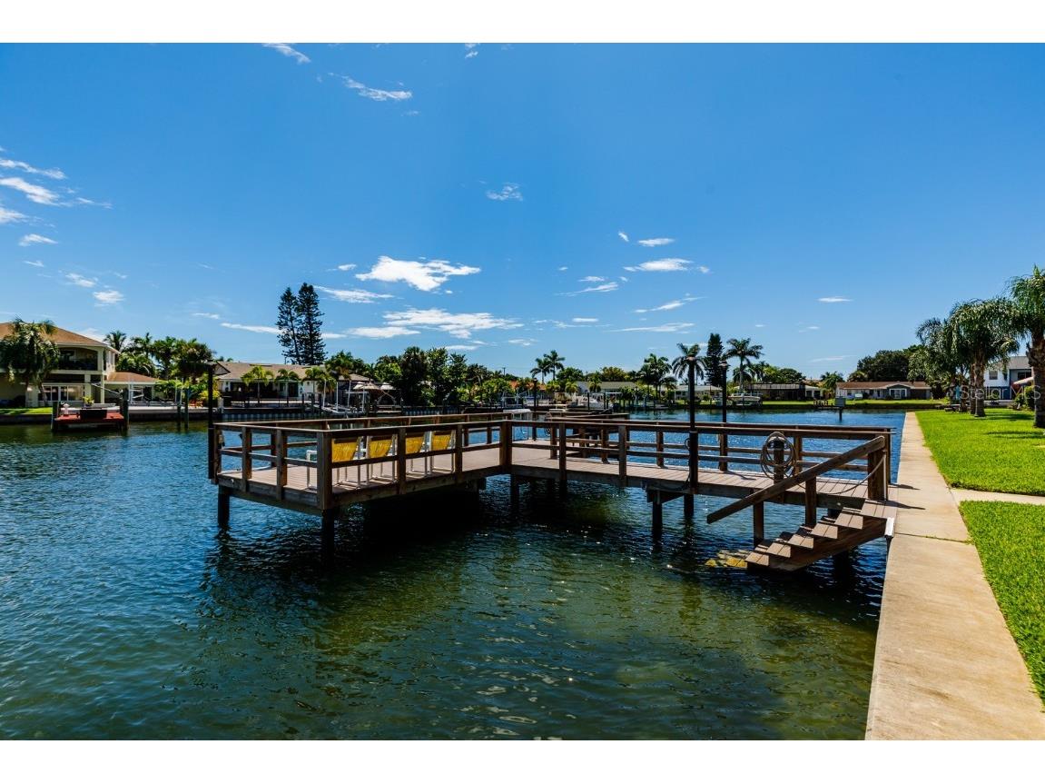 1893 Shore Drive S #209 South Pasadena FL 33707 - BOCA CIEGA BAY TB8410010 image40