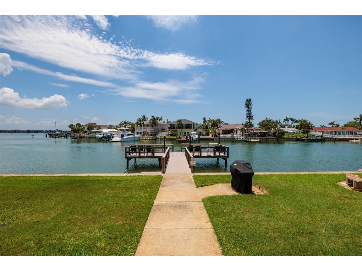 1893 Shore Drive S #209 South Pasadena FL 33707 - BOCA CIEGA BAY TB8410010 image42