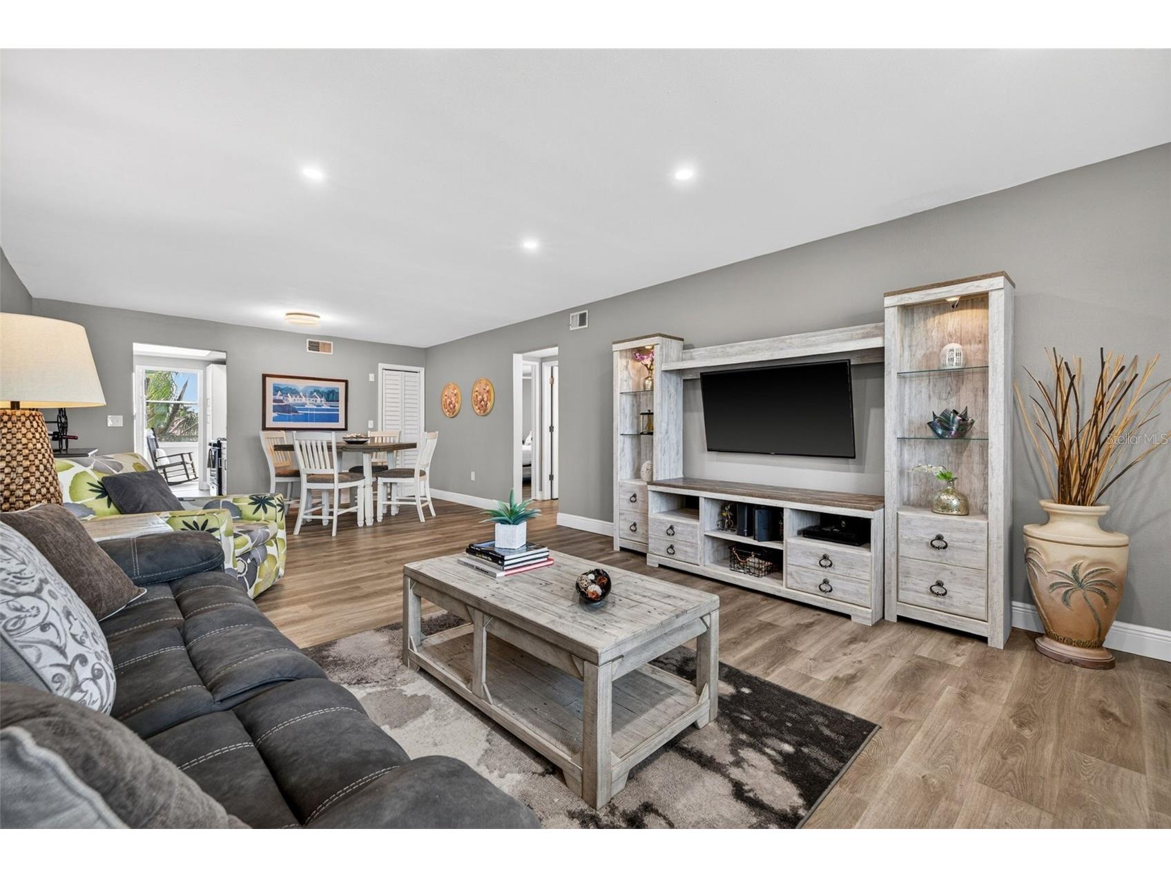 1893 Shore Drive S #214 South Pasadena FL 33707 - BOCA CIEGA TB8500386 image3