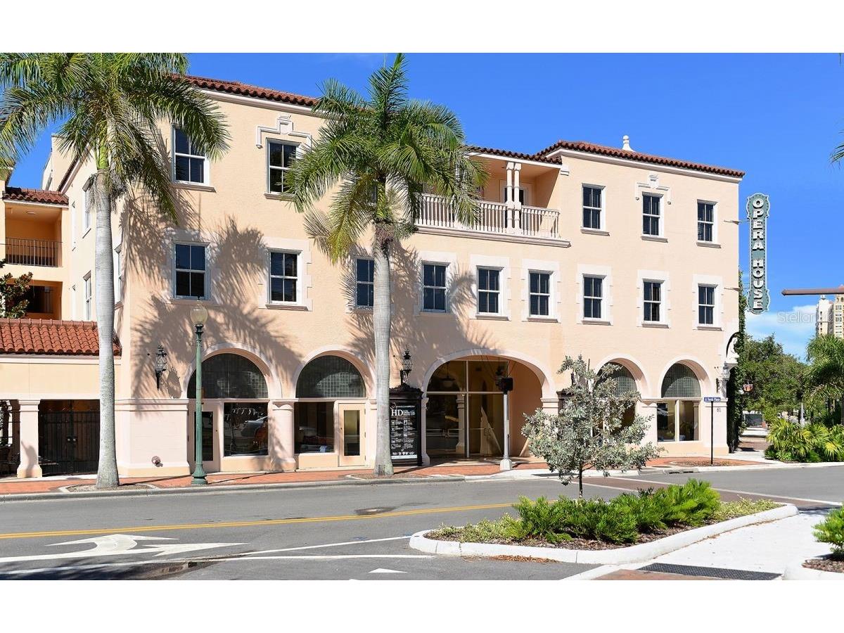 1894 Loma Linda Street Sarasota FL 34239 A4690884 image42