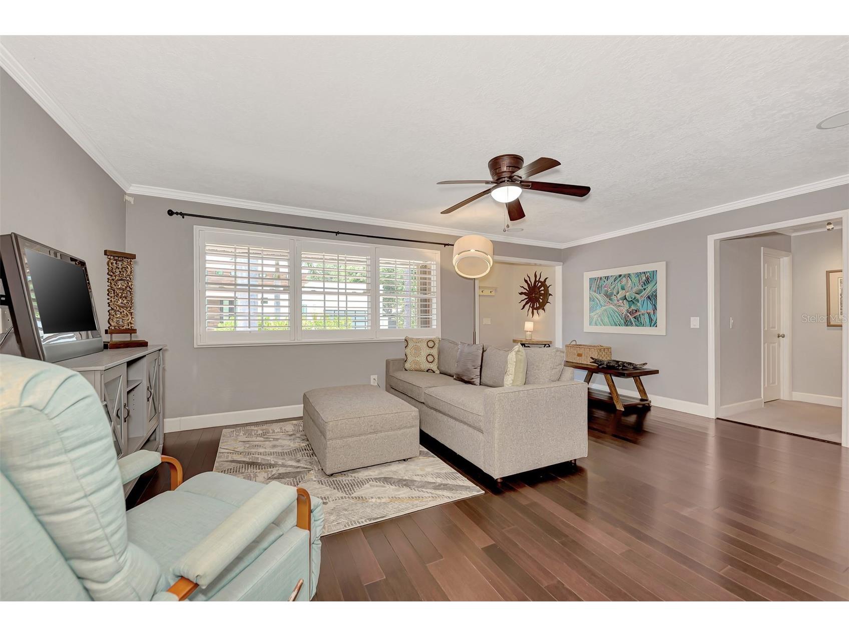 1894 Loma Linda Street Sarasota FL 34239 A4690884 image8