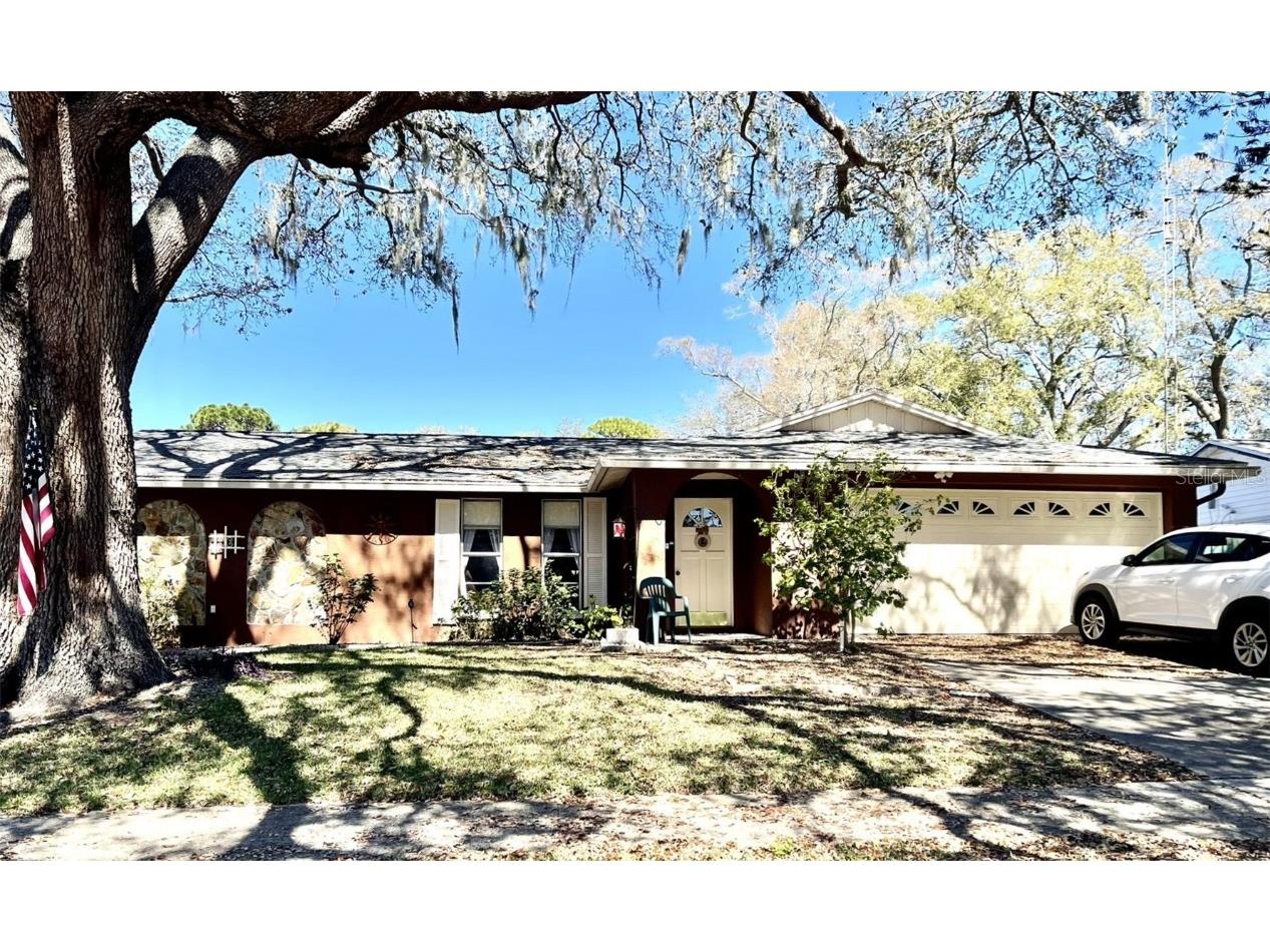 1894 Sourwood Boulevard Dunedin FL 34698 U8231772 image1