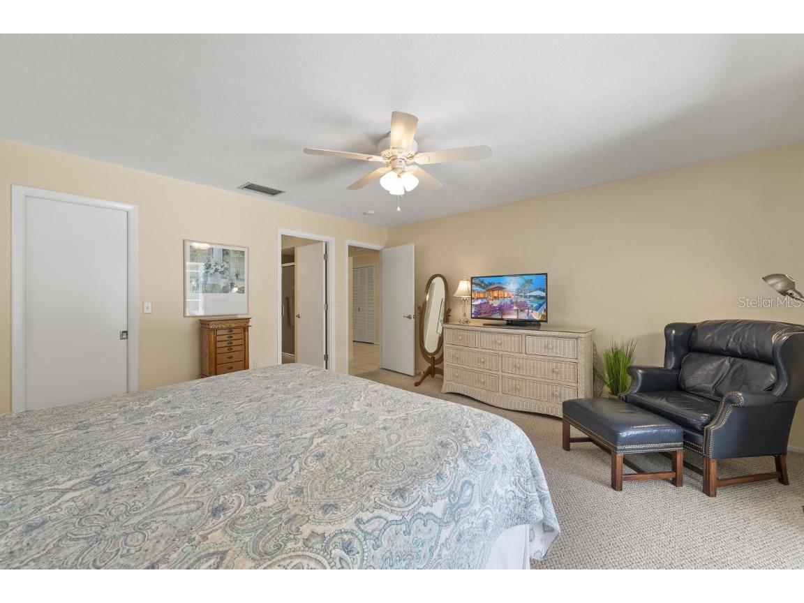 1895 Buccaneer Circle Sarasota FL 34231 A4670129 image14