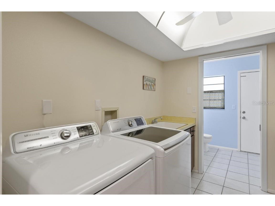 1895 Buccaneer Circle Sarasota FL 34231 A4670129 image21