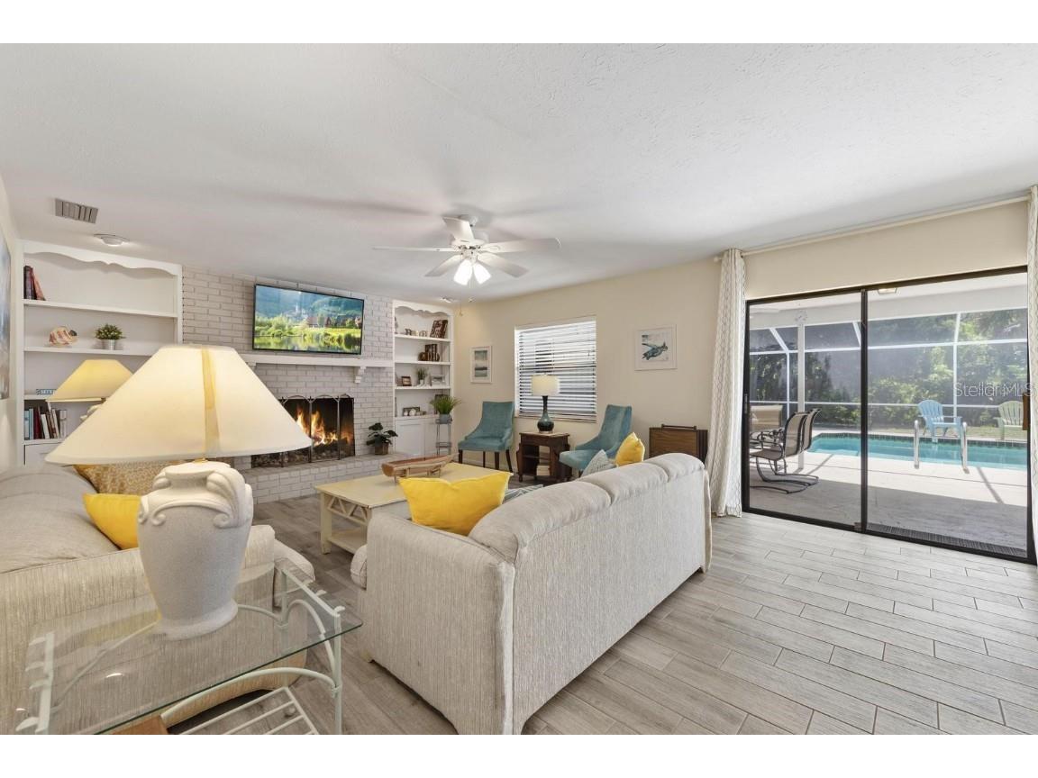 1895 Buccaneer Circle Sarasota FL 34231 A4670129 image8