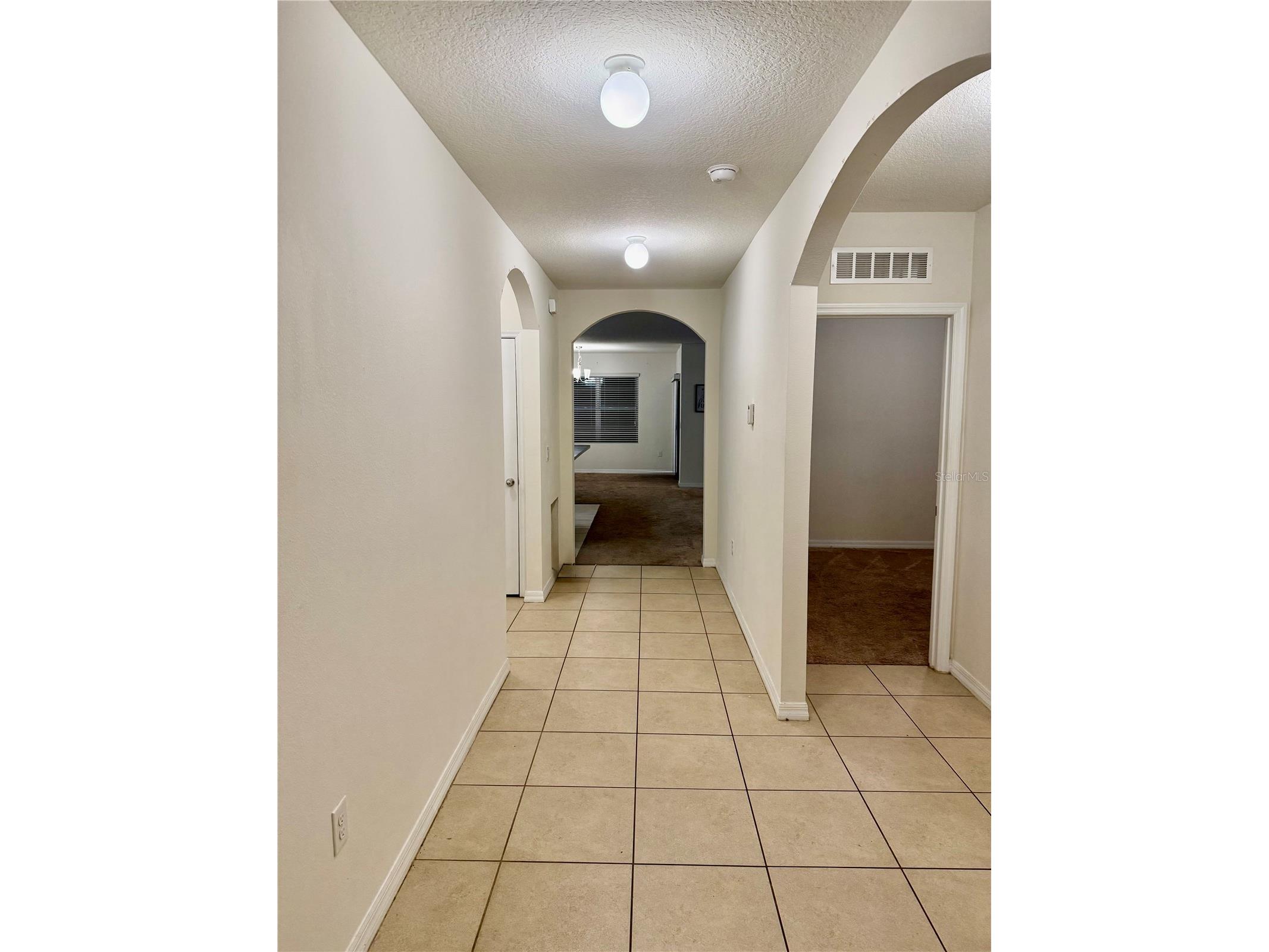 1895 Hickory Bluff Rd Kissimmee FL 34744 S5142089 image2