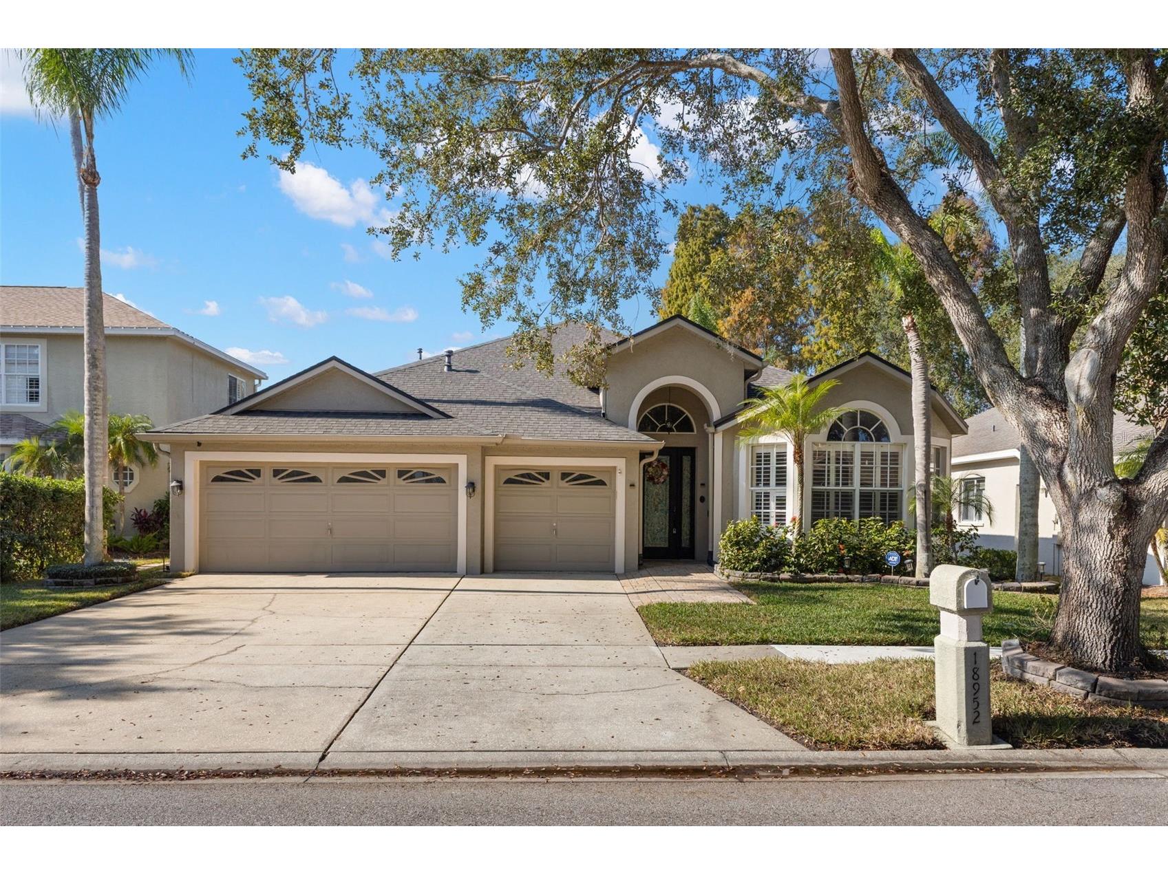 18952 Maisons Drive Lutz FL 33558 TB8454812 image1