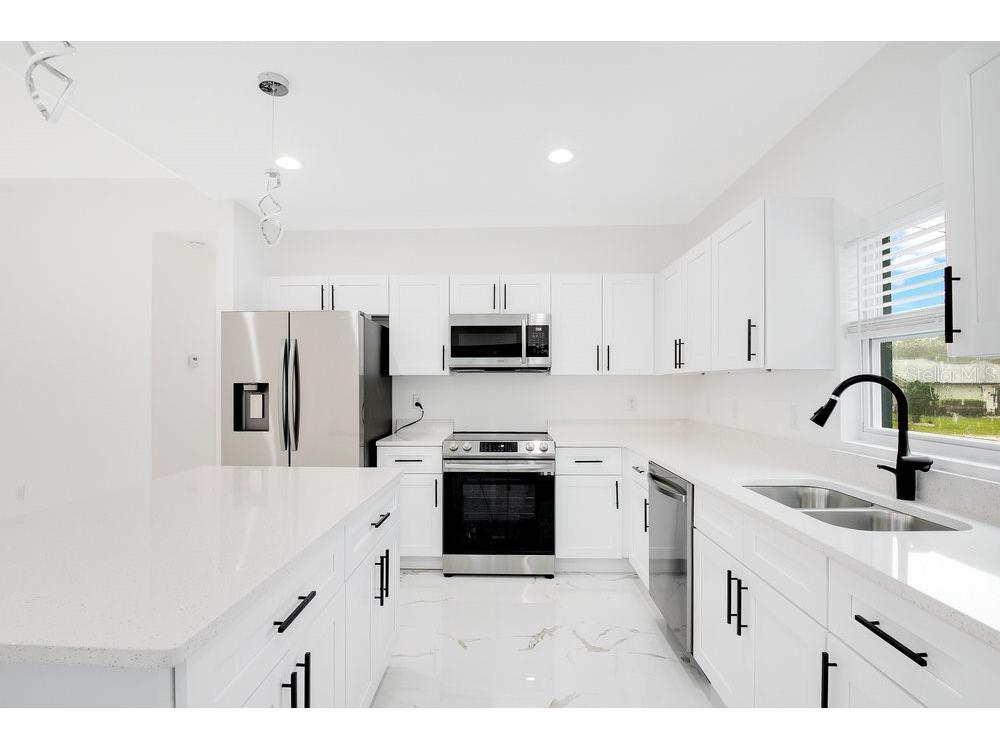 1896 12th Street Orange City FL 32763 L4947453 image7