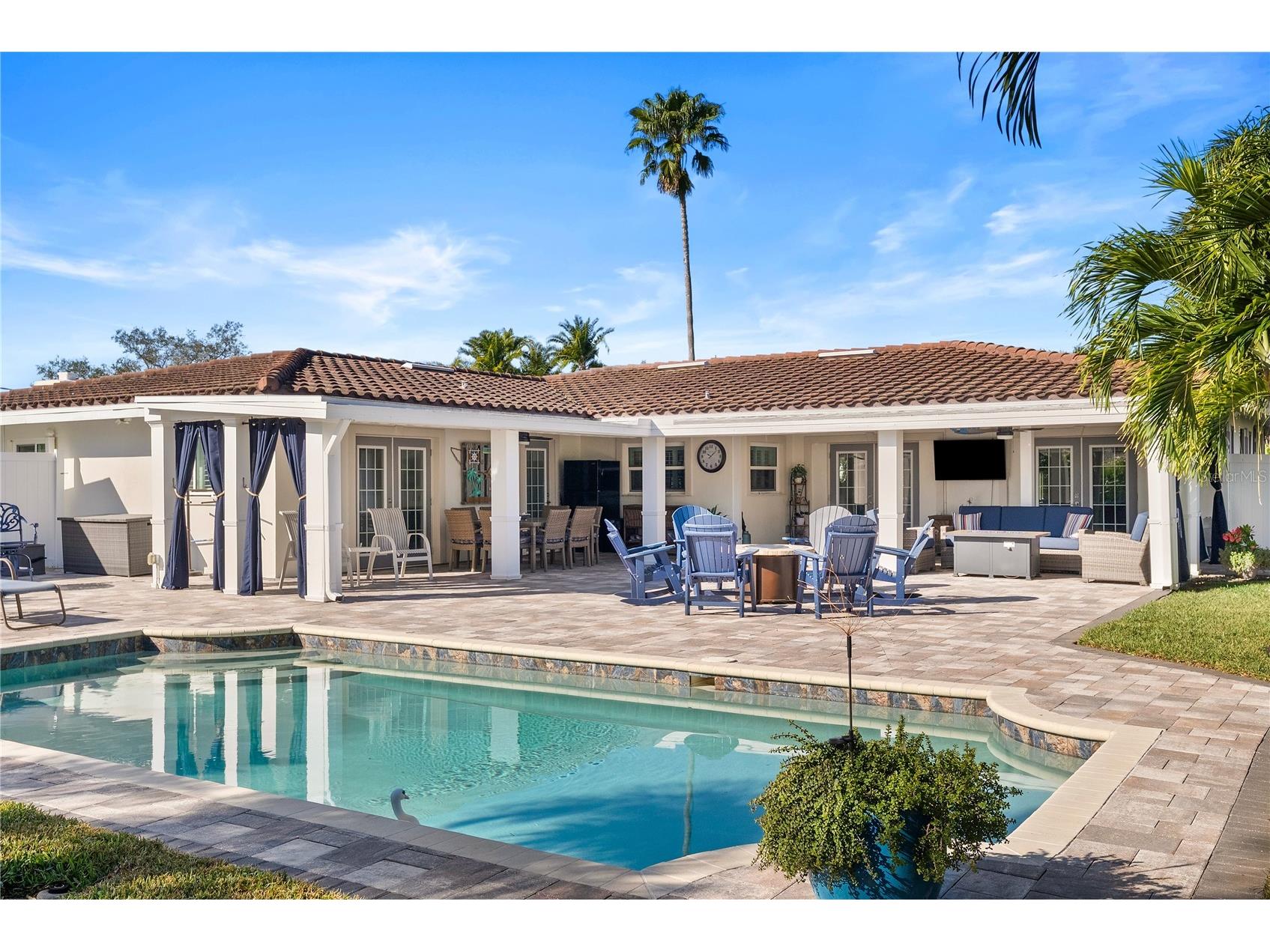 1896 Sailfish Road S Saint Petersburg FL 33707 TB8473565 image1