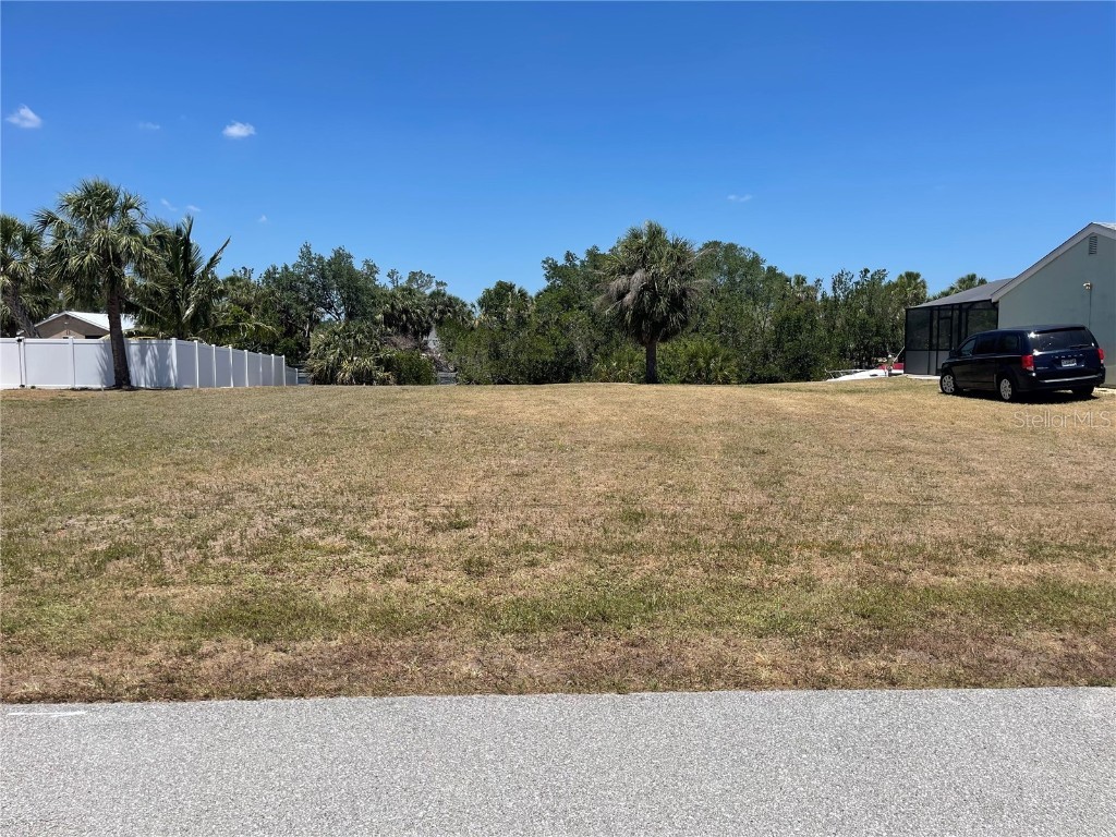 18962 Ayrshire Circle Port Charlotte FL 33948 - AYRSHIRE WATERWAY C7508941 image1