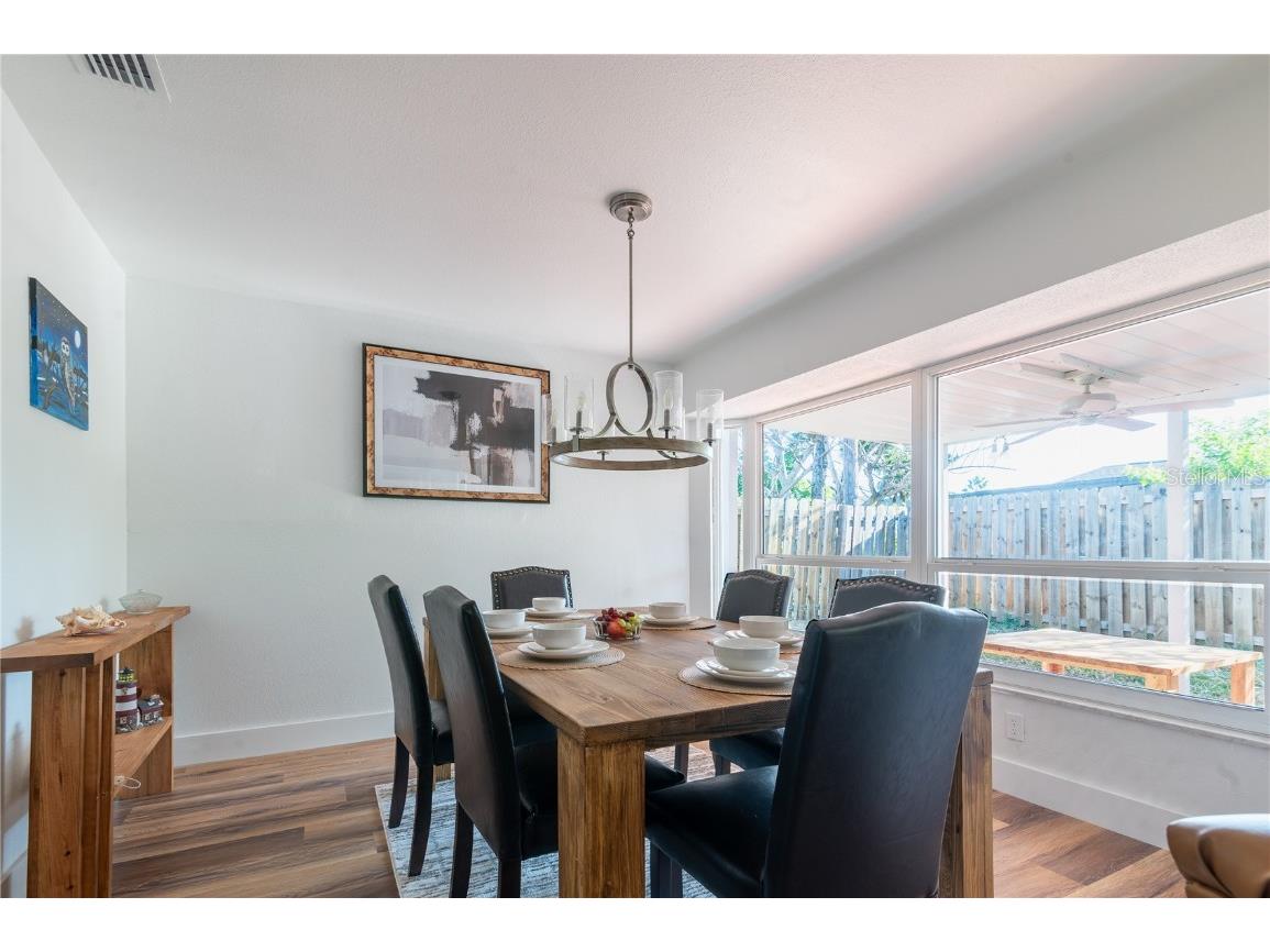 1897 Dolphin Boulevard S Saint Petersburg FL 33707 TB8454515 image14