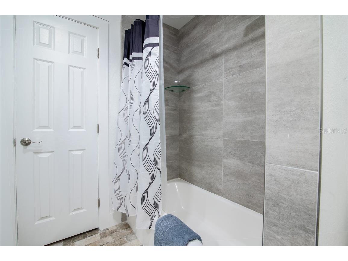 1897 Dolphin Boulevard S Saint Petersburg FL 33707 TB8454515 image26