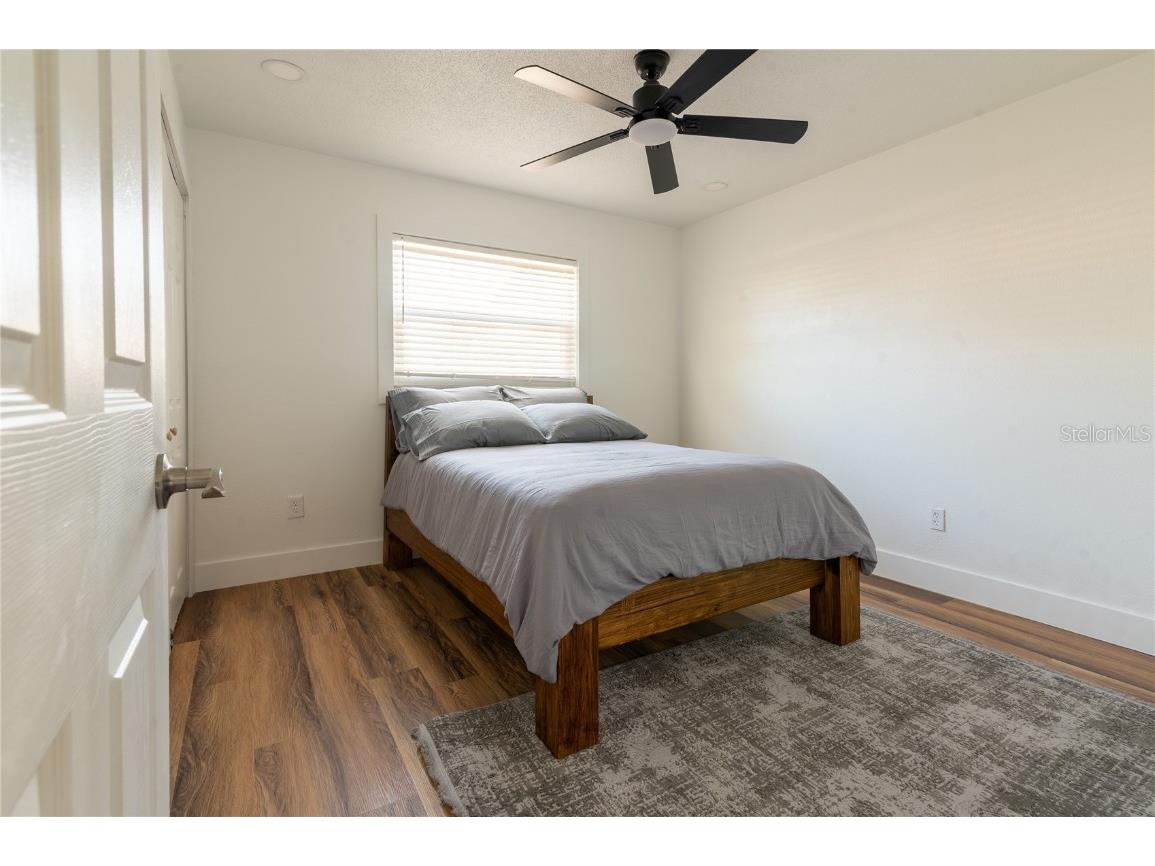 1897 Dolphin Boulevard S Saint Petersburg FL 33707 TB8454515 image27