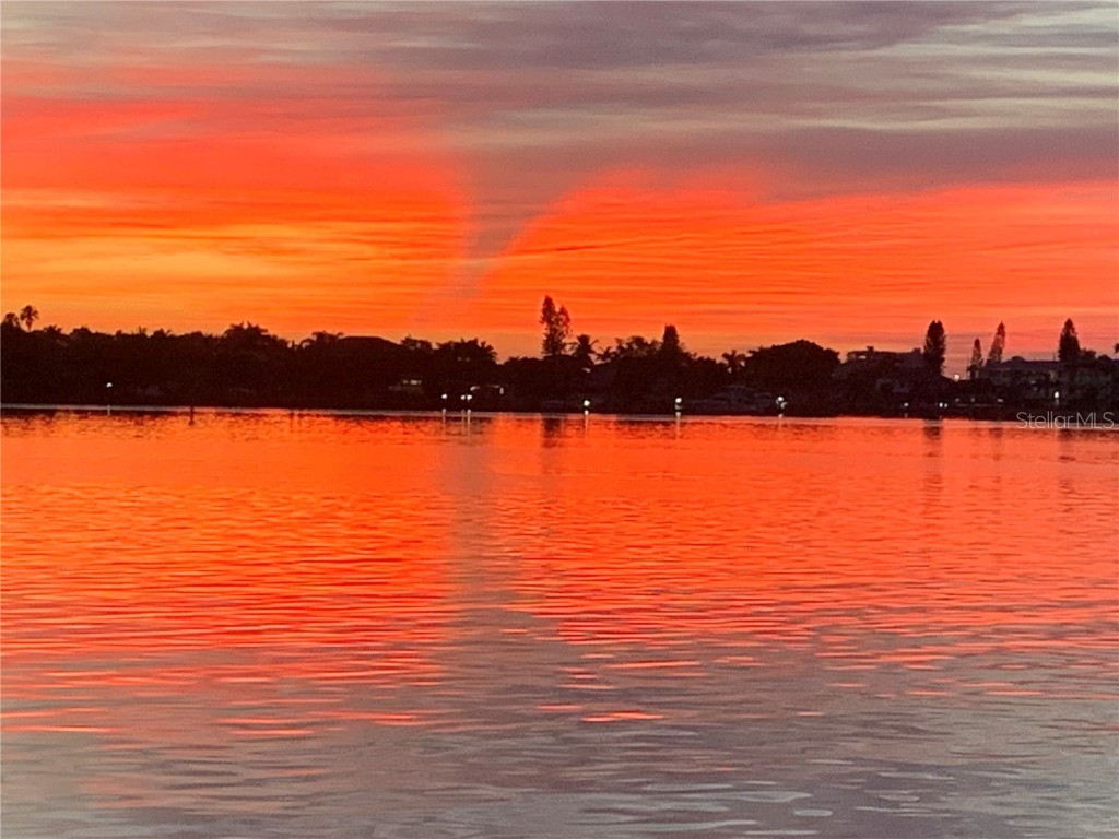 1898 Dolphin Boulevard S Saint Petersburg FL 33707 - BOCA CIEGA BAY TB8449311 image12