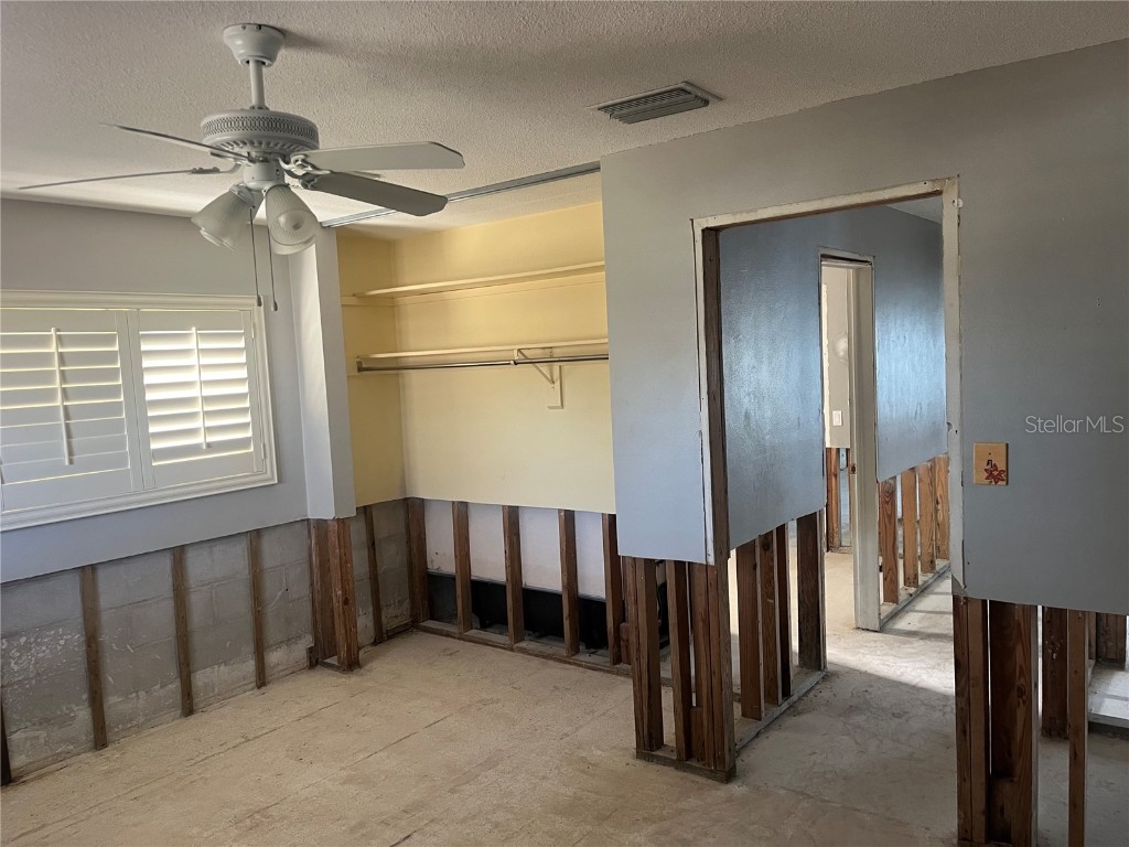 1898 Dolphin Boulevard S Saint Petersburg FL 33707 - BOCA CIEGA BAY TB8449311 image4