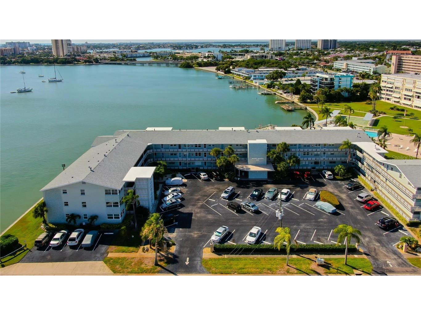 1898 Shore Drive S #105 South Pasadena FL 33707 - BOCA CIEGA BAY U8165613 image1