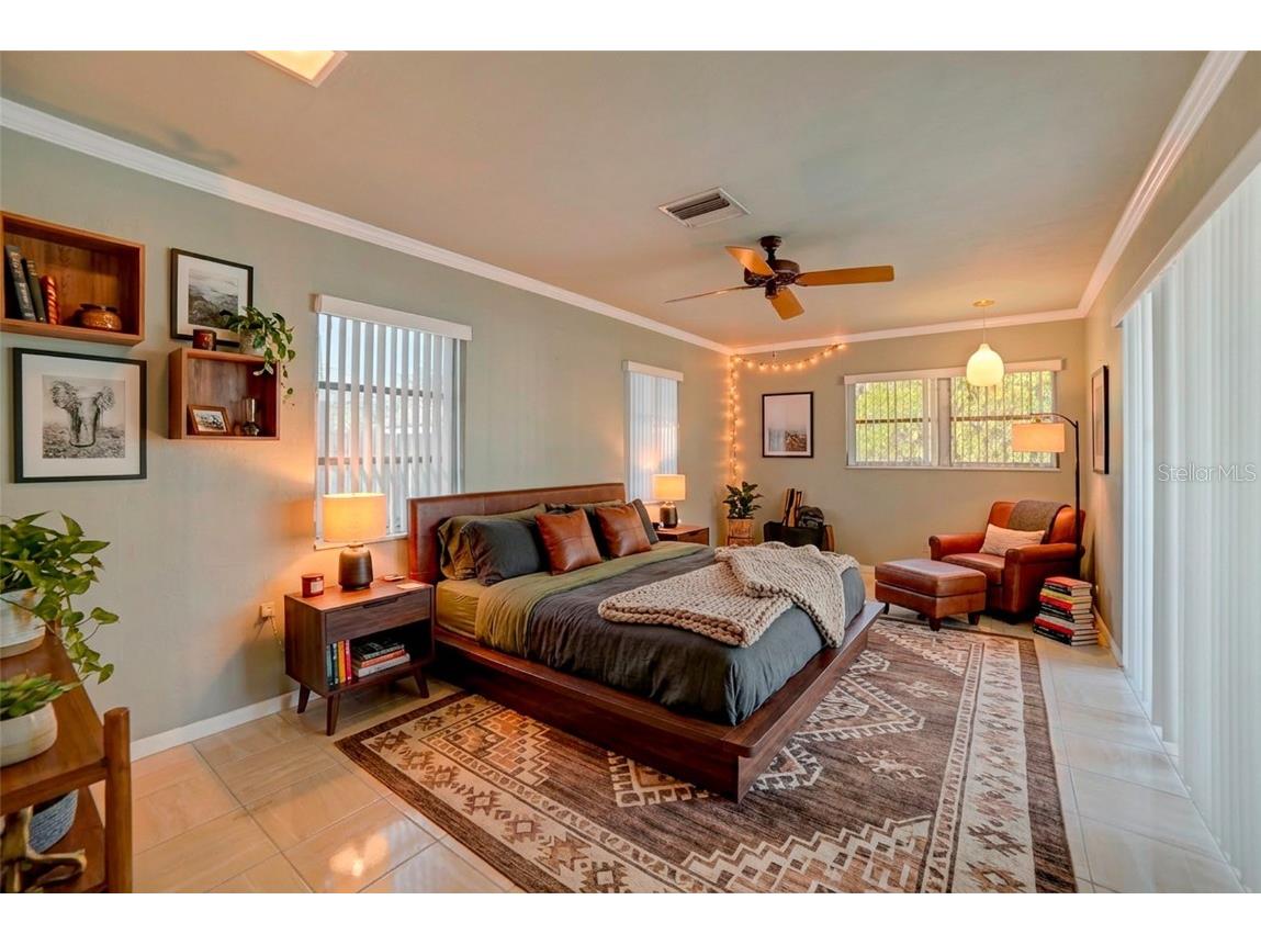 1899 66th Avenue N Saint Petersburg FL 33702 TB8452472 image17