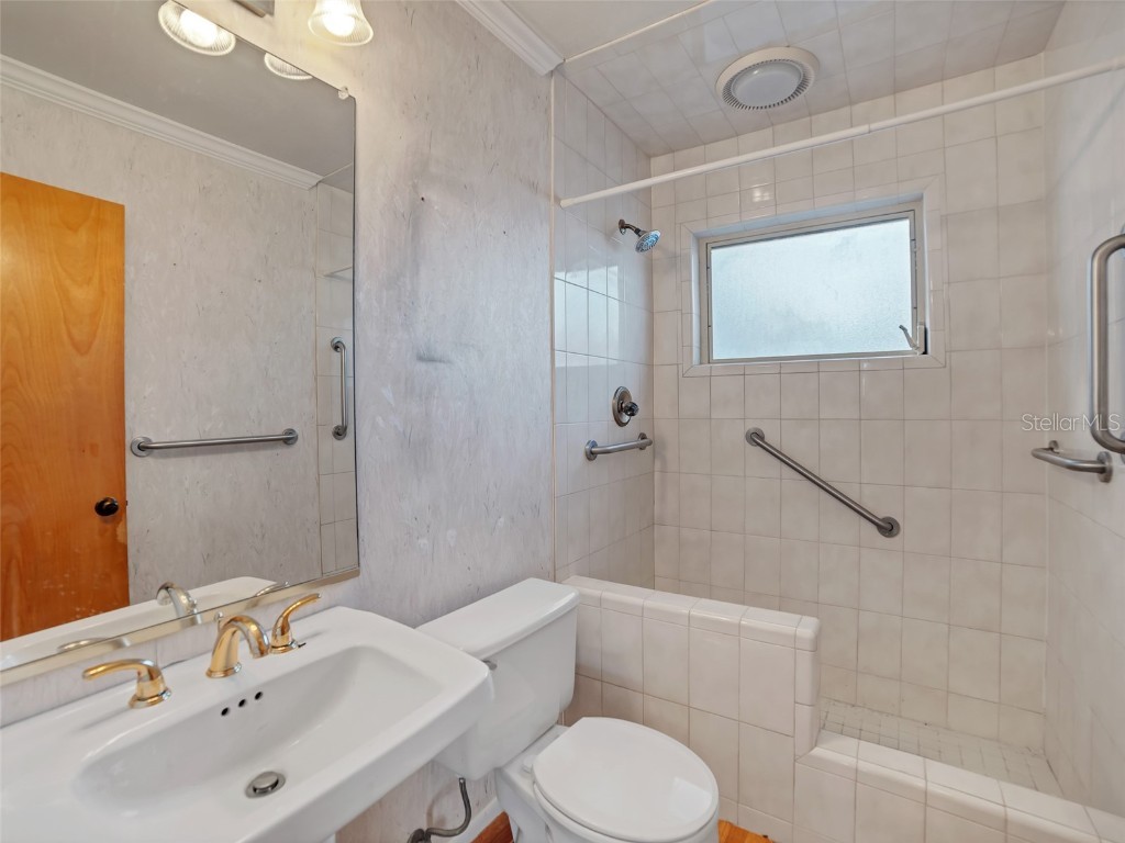 1899 66th Avenue N Saint Petersburg FL 33702 TB8452472 image18