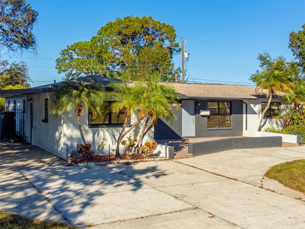 1899 66th Avenue N Saint Petersburg FL 33702 TB8452472 image2