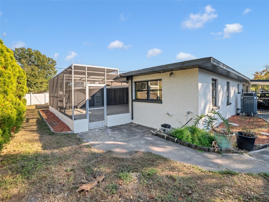 1899 66th Avenue N Saint Petersburg FL 33702 TB8452472 image25