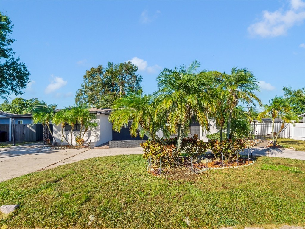 1899 66th Avenue N Saint Petersburg FL 33702 TB8452472 image4