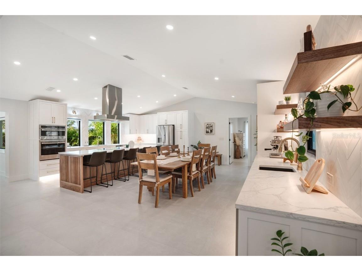 1899 Buccaneer Circle Sarasota FL 34231 A4629706 image17