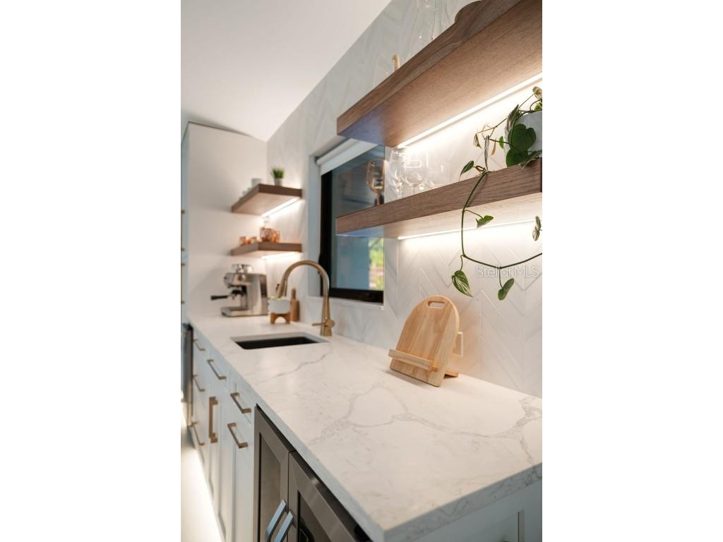 1899 Buccaneer Circle Sarasota FL 34231 A4629706 image18