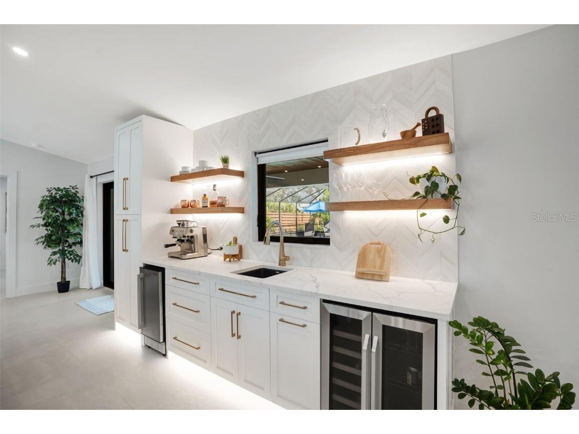 1899 Buccaneer Circle Sarasota FL 34231 A4629706 image19