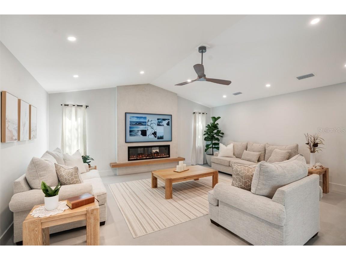 1899 Buccaneer Circle Sarasota FL 34231 A4629706 image23