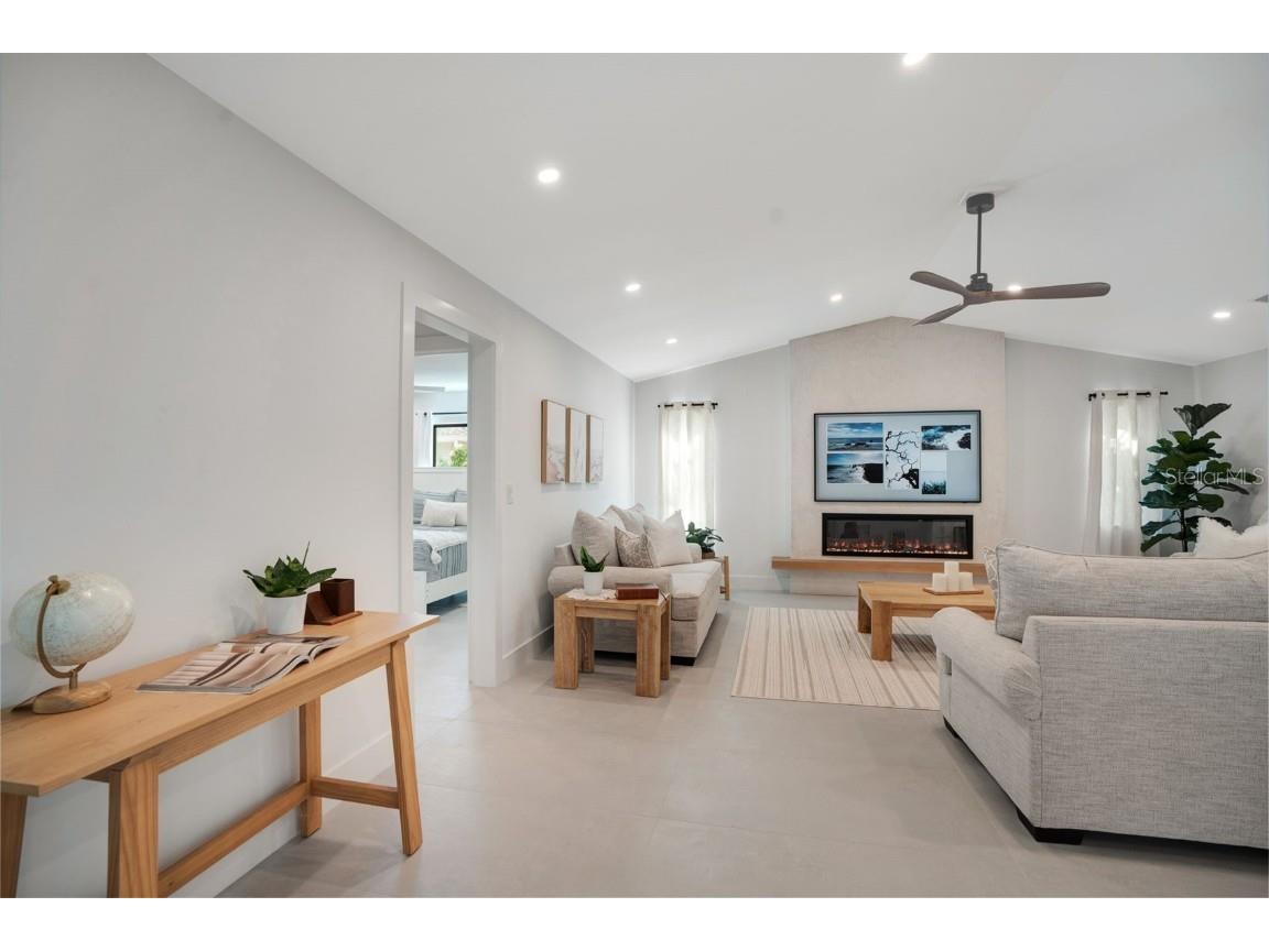 1899 Buccaneer Circle Sarasota FL 34231 A4629706 image24