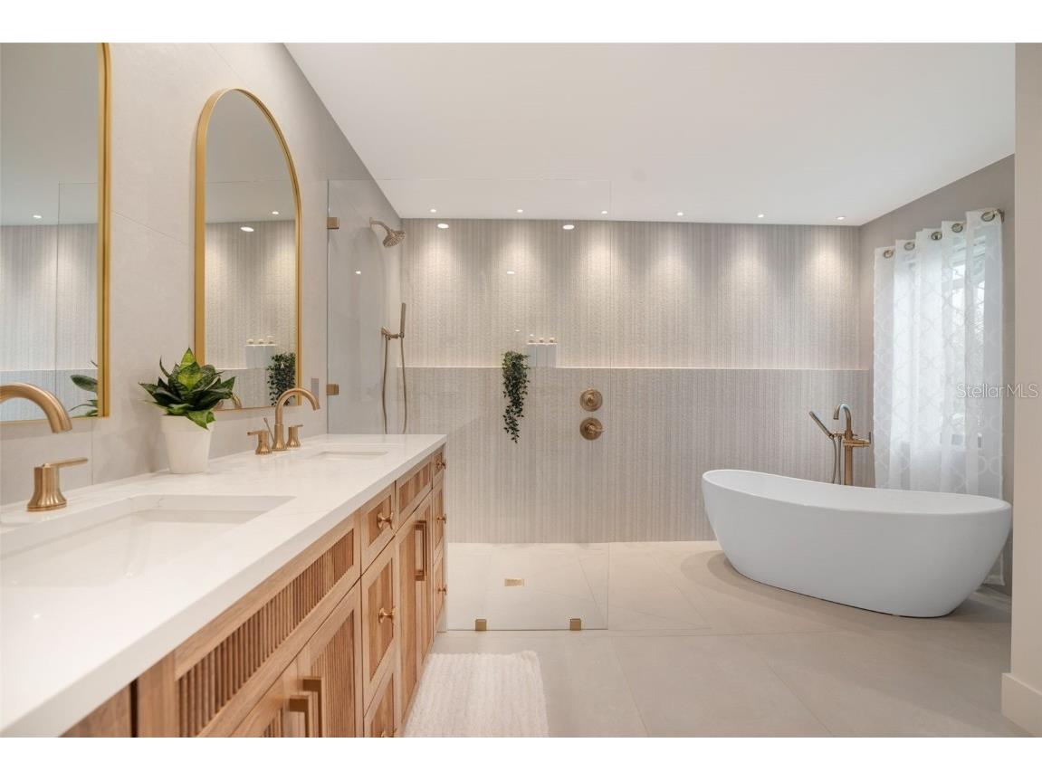 1899 Buccaneer Circle Sarasota FL 34231 A4629706 image31