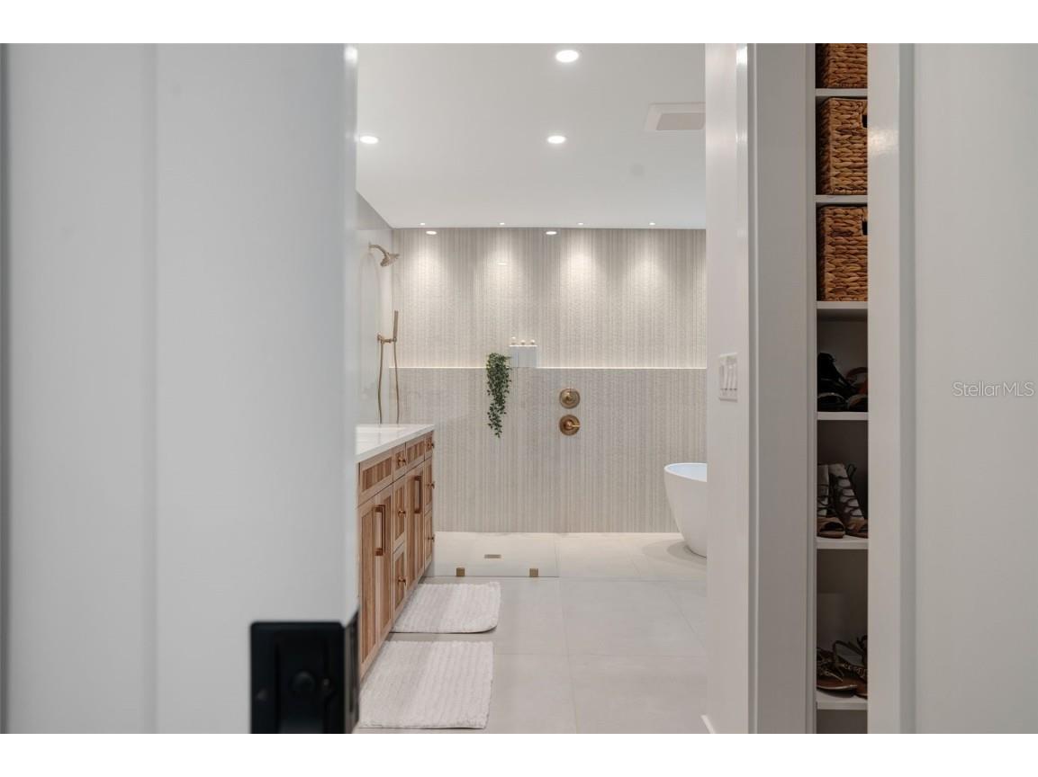 1899 Buccaneer Circle Sarasota FL 34231 A4629706 image35