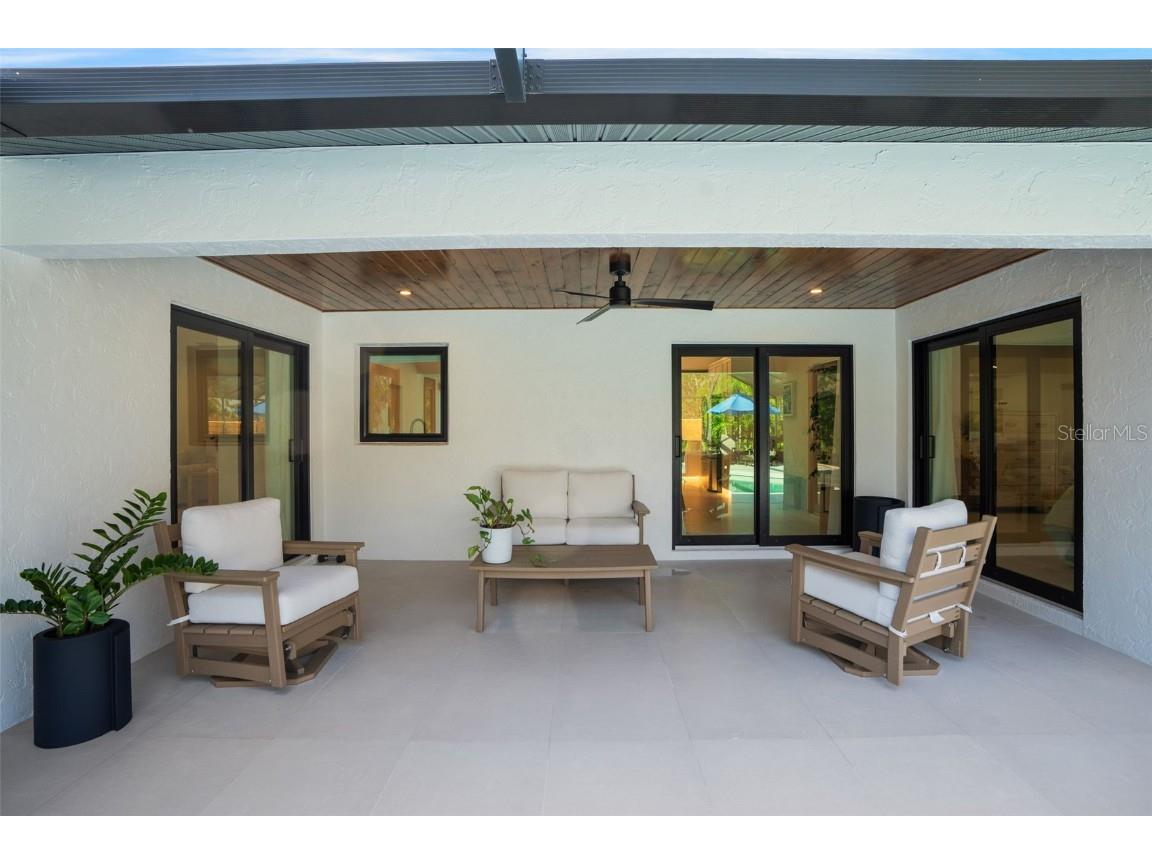 1899 Buccaneer Circle Sarasota FL 34231 A4629706 image43