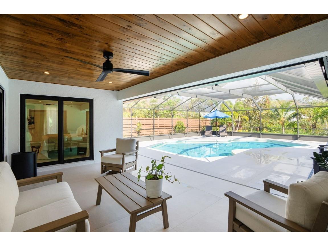 1899 Buccaneer Circle Sarasota FL 34231 A4629706 image45