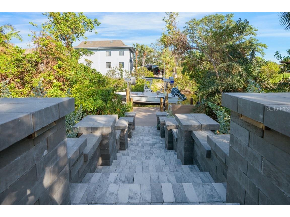 1899 Buccaneer Circle Sarasota FL 34231 A4629706 image52