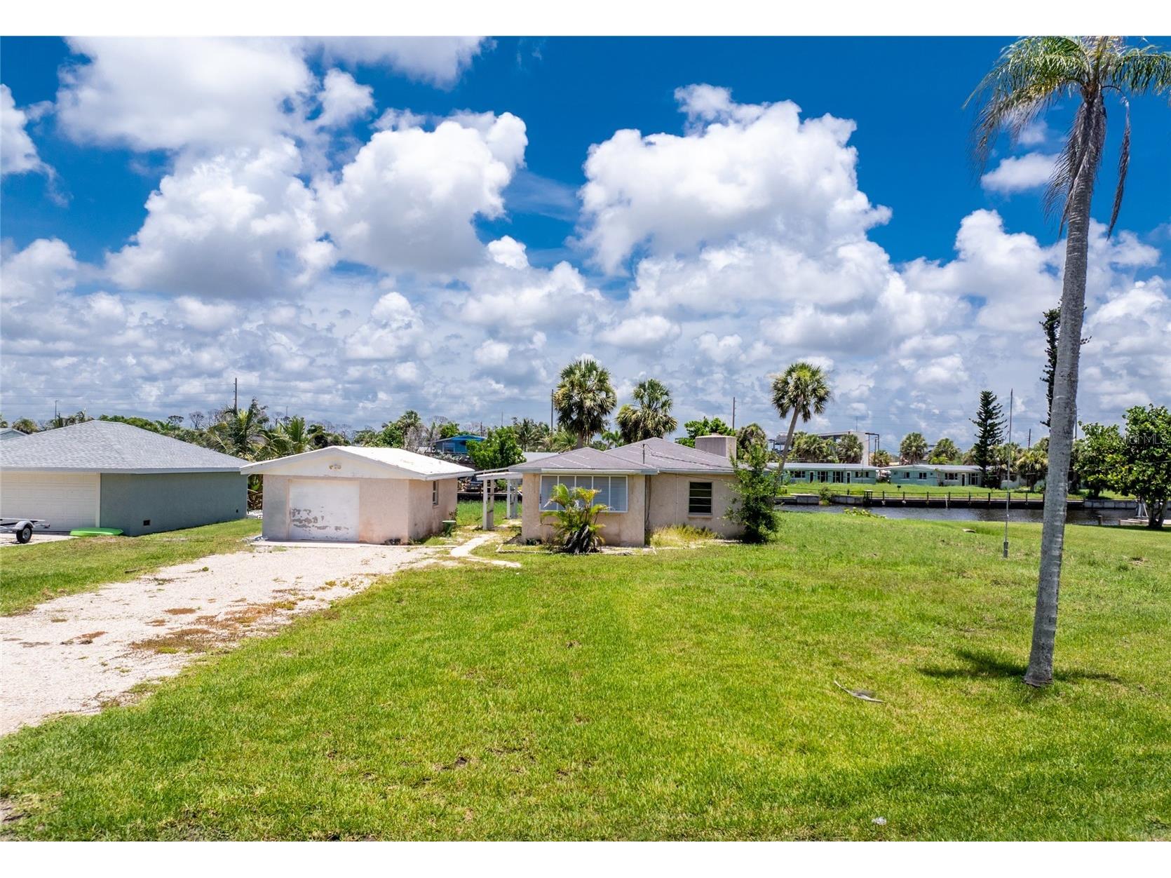 1899 Riverside Drive Englewood FL 34223 D6146887 image2