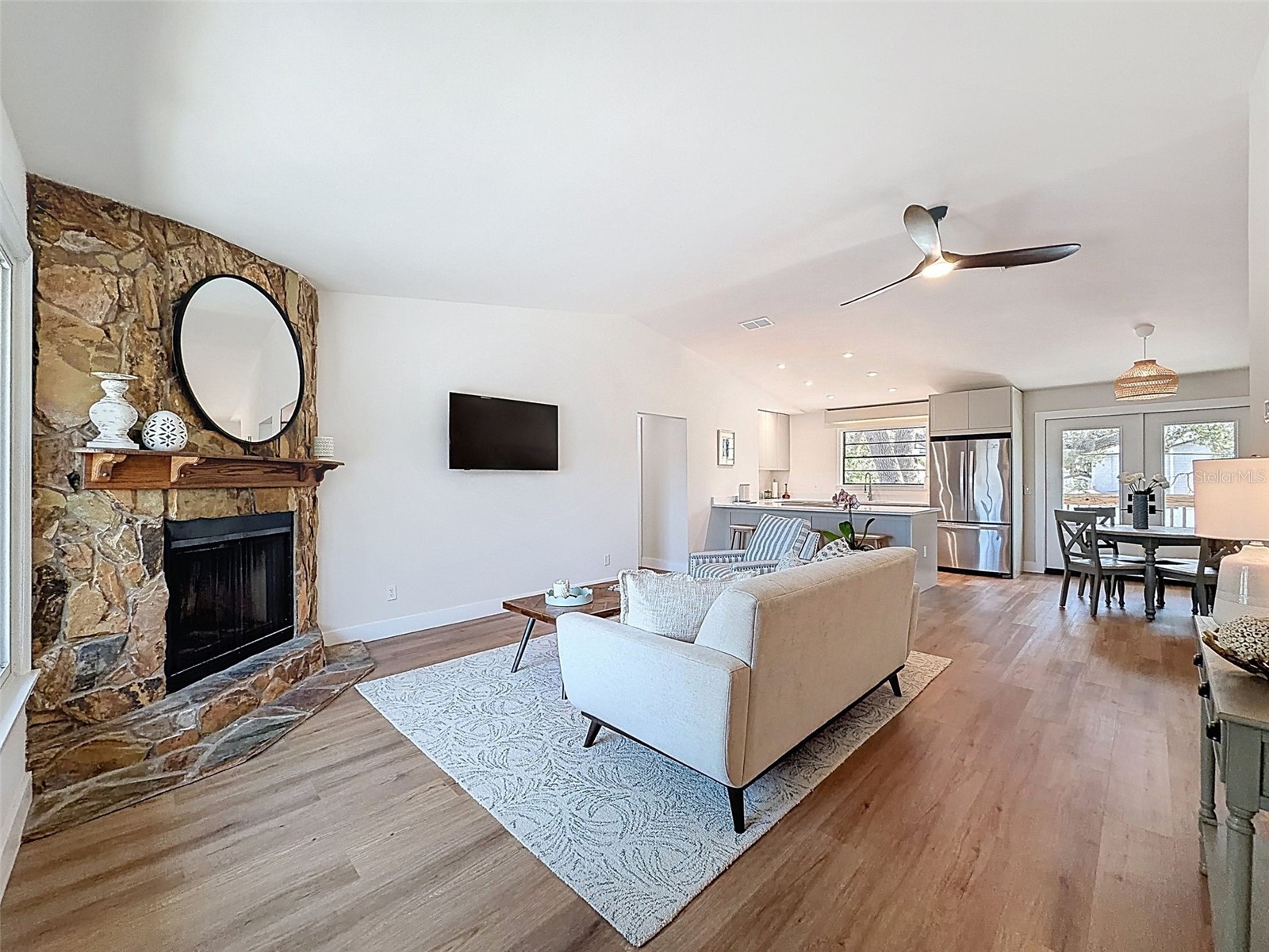1899 Shore Acres Boulevard NE Saint Petersburg FL 33703 TB8498581 image9