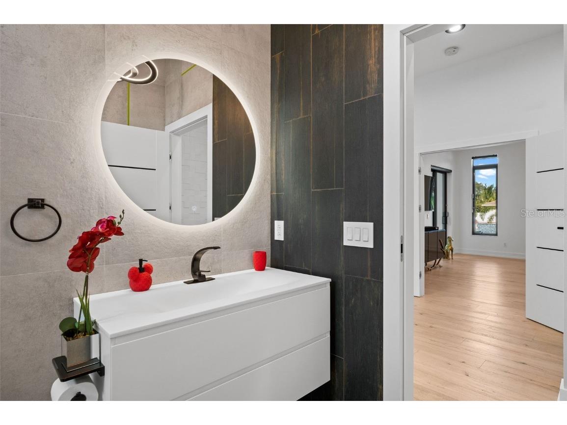 1899 Vamo Way Sarasota FL 34231 A4659122 image27