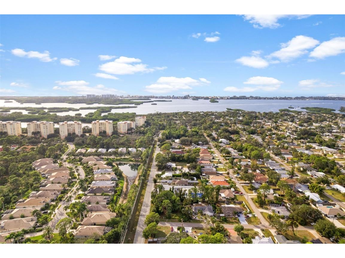 1899 Vamo Way Sarasota FL 34231 A4659122 image41