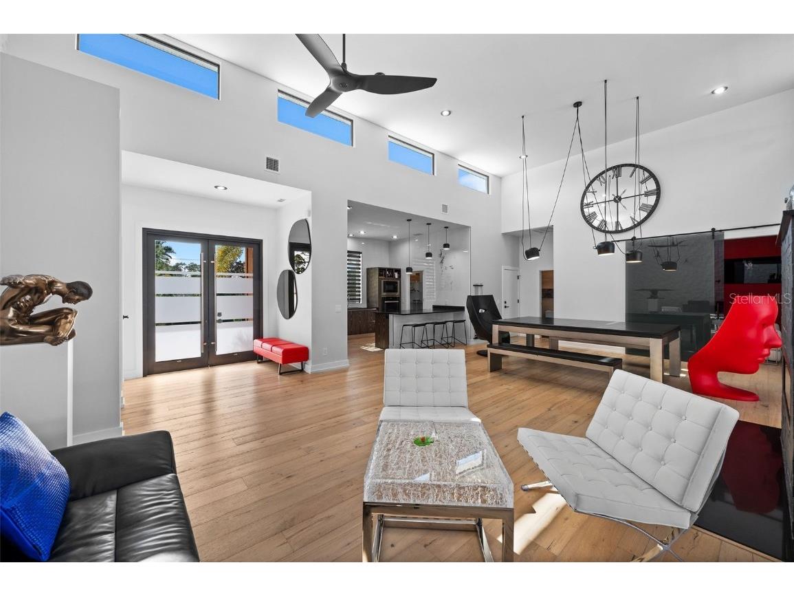 1899 Vamo Way Sarasota FL 34231 A4664293 image12